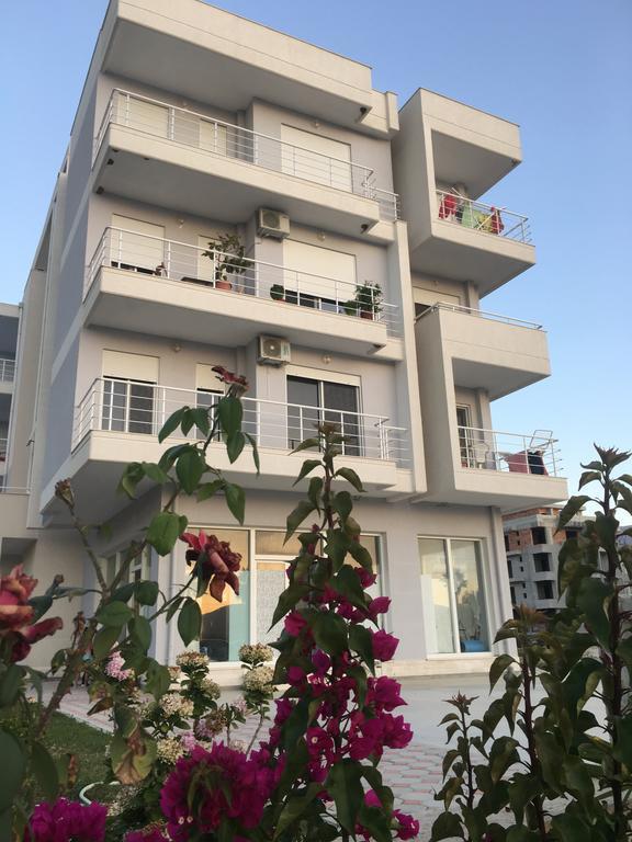 Апартаменти Beachfront